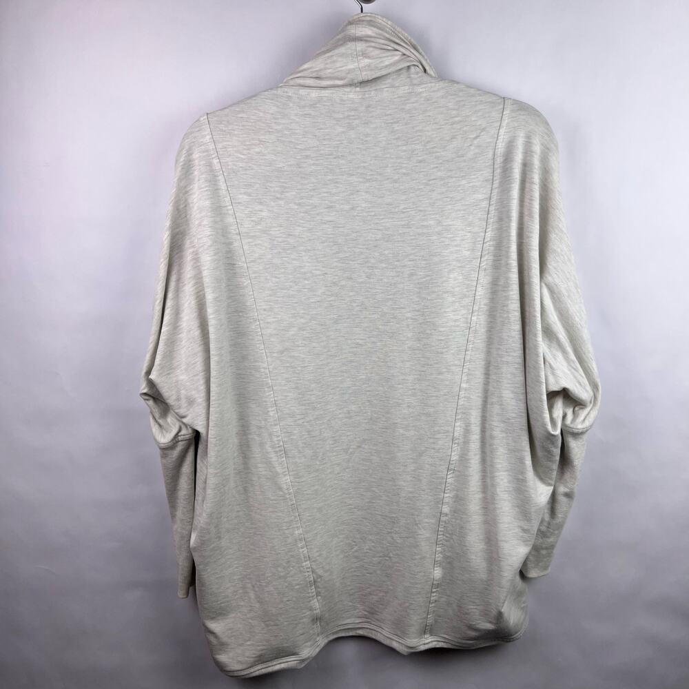 Lululemon, Cocoon Wrap, Heathered Gray, Modal Blend, Lounge Cardigan Yoga - Picture 9 of 16